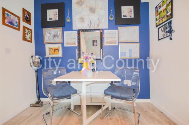 Dining area2.jpg