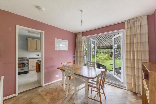 Linden Close, Paddock Wood, Tonbridge photo 4