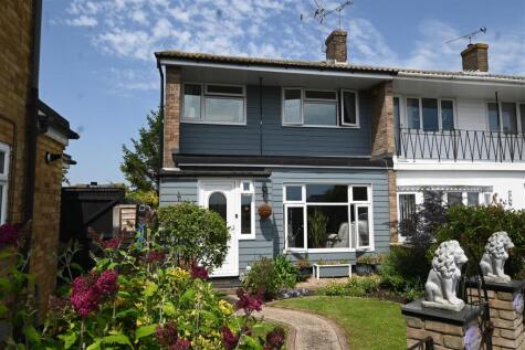 Seafront location - Stunning plot - Furtherwick Road, Canvey Island