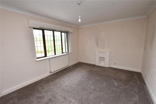 4 bed Detached for sale Image 10
