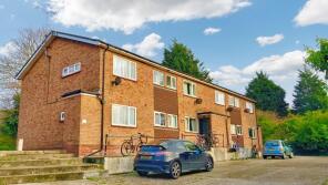 16, Greenstead Court, Colchester CO1 2SH