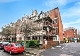 Flat 5, 25, Westbourne Gardens, Folkestone CT20 2HY