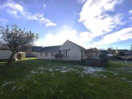 Hillstones, Nashend Farm To Vatch Lane Bussage, Eastcombe, Stroud GL6 7DY