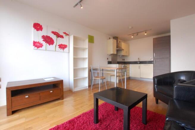 1 bed Apartment to rent Image 5