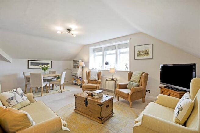 2 bed Penthouse for sale Image 6