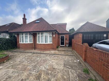 Waller Avenue, Luton, LU4