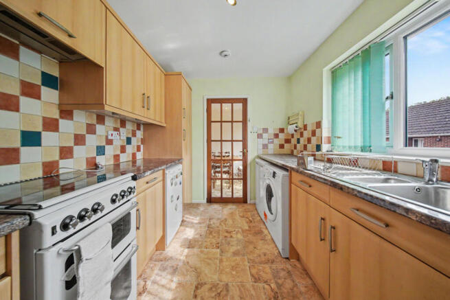 3 bed Detached Bungalow for sale Image 8