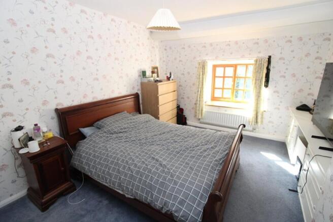 4 bed Farm House for sale Image 12