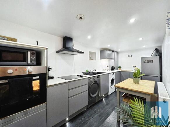 3 bed Terraced for sale Image 4