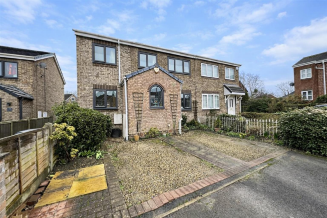 DRIVEWAY & PARKING