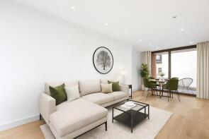 Apartment 4, 215a, Balham High Road, London SW17 7ET