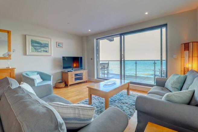 Living Room iii.jpg