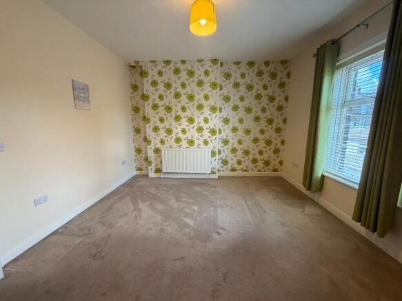 2 bed Terraced to rent Image 7