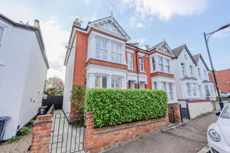 Seaview Road, Leigh-On-Sea