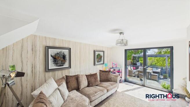 2 bed Semi-Detached for sale Image 6