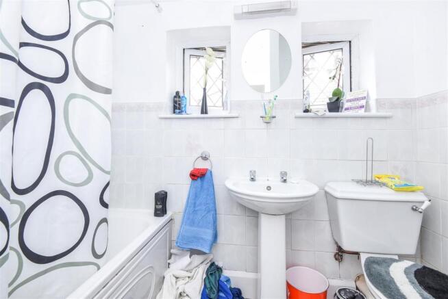 Bathroom.jpg