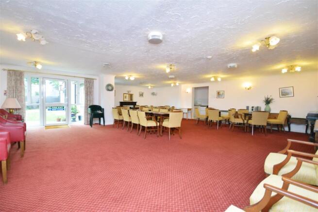 Residents Lounge.jpg