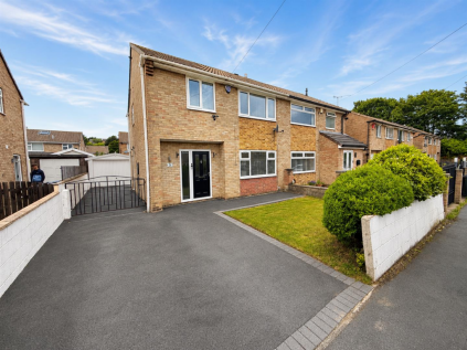 Cairns Close, Bolton, Bradford