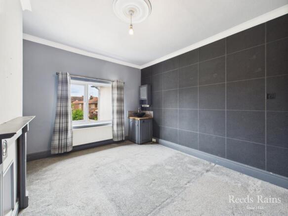 4 bed Semi-Detached for sale Image 12
