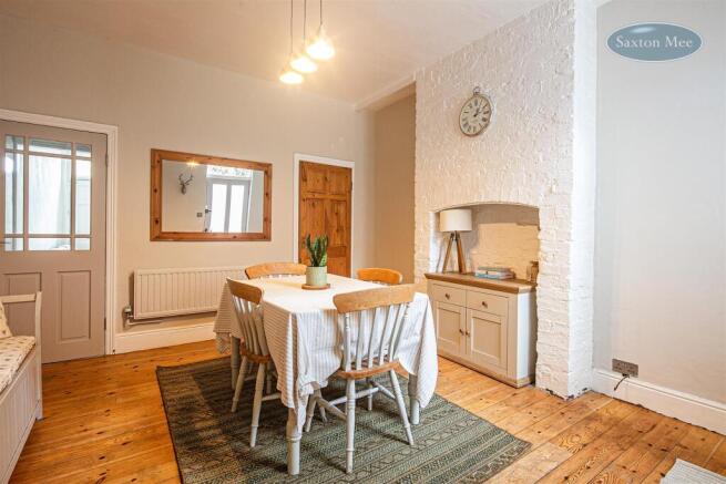 3 bed Terraced for sale Image 4