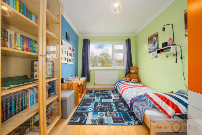 High View Road, Leek-43