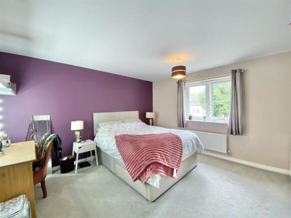 2 bed Semi-Detached for sale Image 5