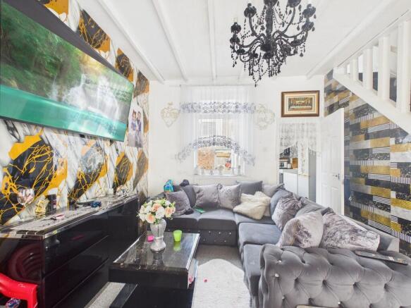 2 bed Terraced for sale Image 4