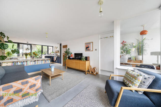6c831d1e-2890-4ec...