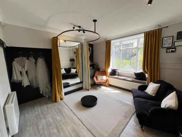 PHOTO-2025-06-09-11-26-06 2.jpg