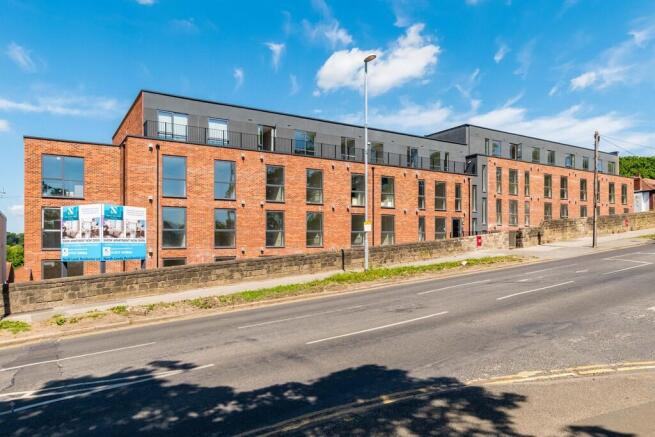 2 bed Apartment to rent Image 11
