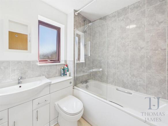 Bathroom.jpg