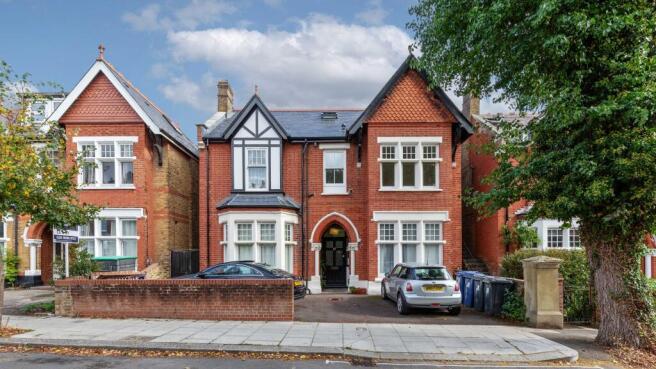 Flat 4 12 Kings Avenue, Ealing, London, W5 2SH