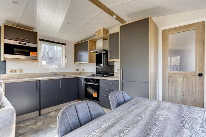 2 bed Caravan for sale Image 6