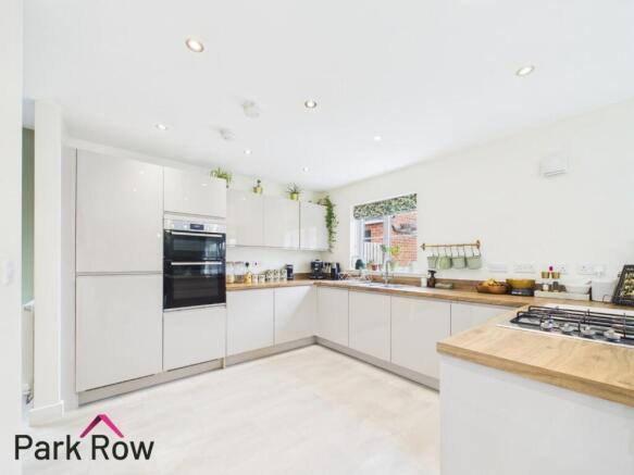 KITCHEN DINING ROOM