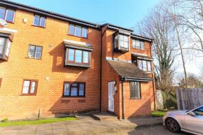 16, Tempsford Close, Enfield EN2 7EP