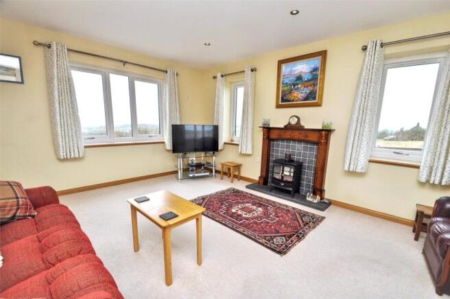 Living Room (2)