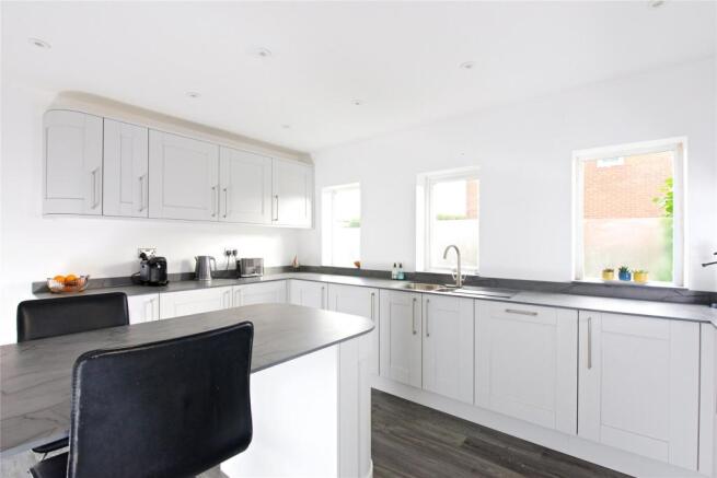 Kitchen/Breakfast