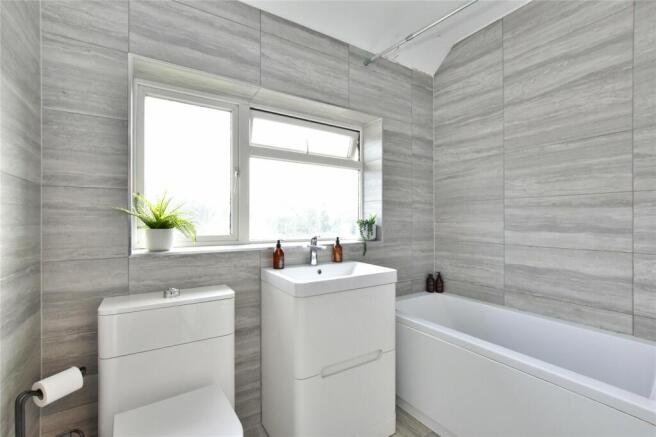 1st Floor Bathroom