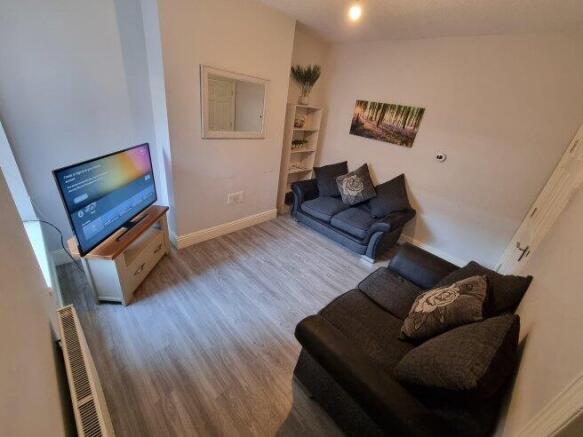 4 bed House Share to rent Image 6