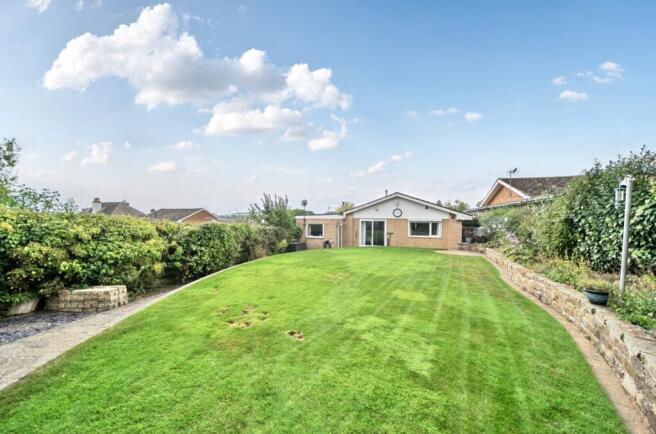 2 bed Detached for sale Image 12