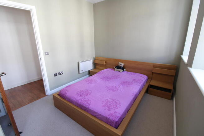 2 bed Apartment to rent Image 10