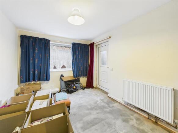 1 bed Semi-Detached Bungalow for sale Image 6