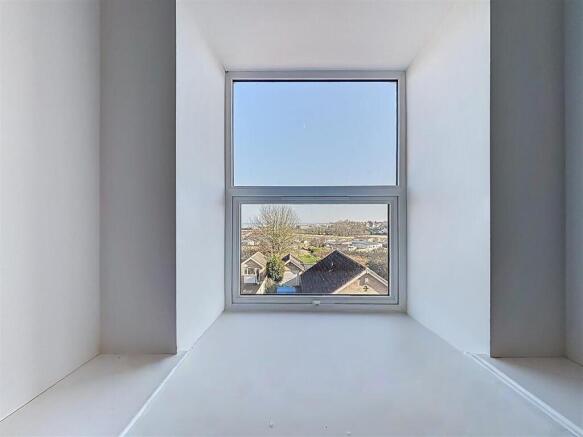 2 bed Apartment for sale Image 8