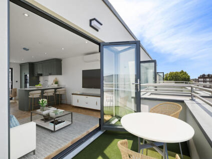 Farm Lane, London, SW6