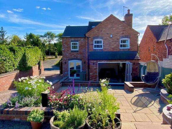 Patio to house