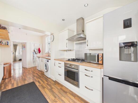 3 bed Semi-Detached for sale Image 5
