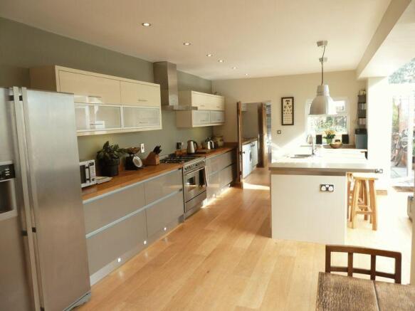 Extended Dining...