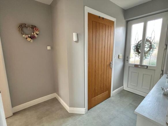 3 bed Detached for sale Image 8