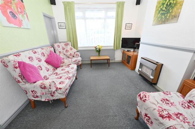 3 bed Semi-Detached for sale Image 9