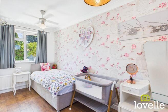 3 bed Semi-Detached for sale Image 10